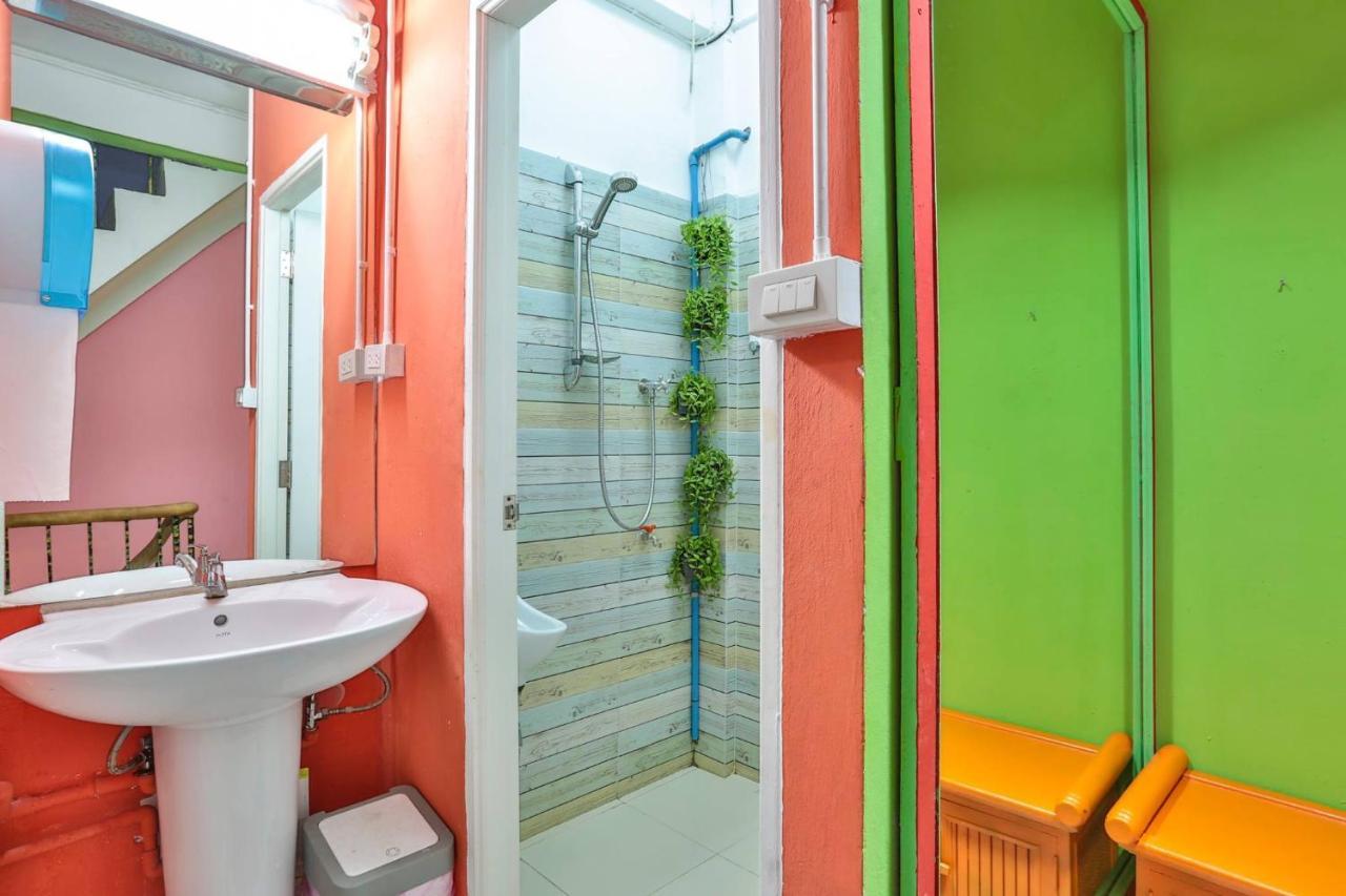 Elixir Hostel Банкок Екстериор снимка